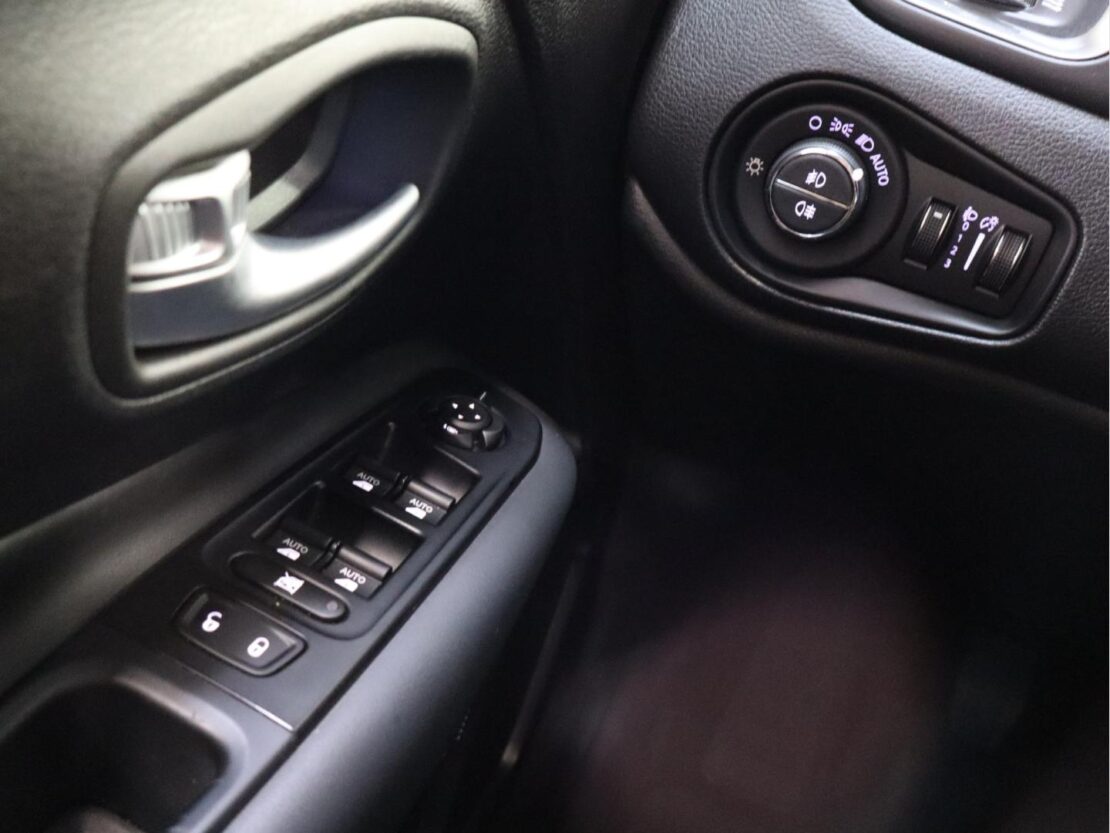 Jeep Renegade Limited 1.0 17