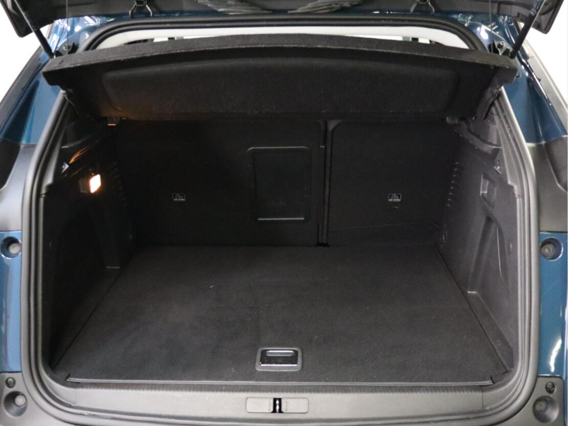 Peugeot 3008 1.6 Hybrid Allure e-EAT8 21