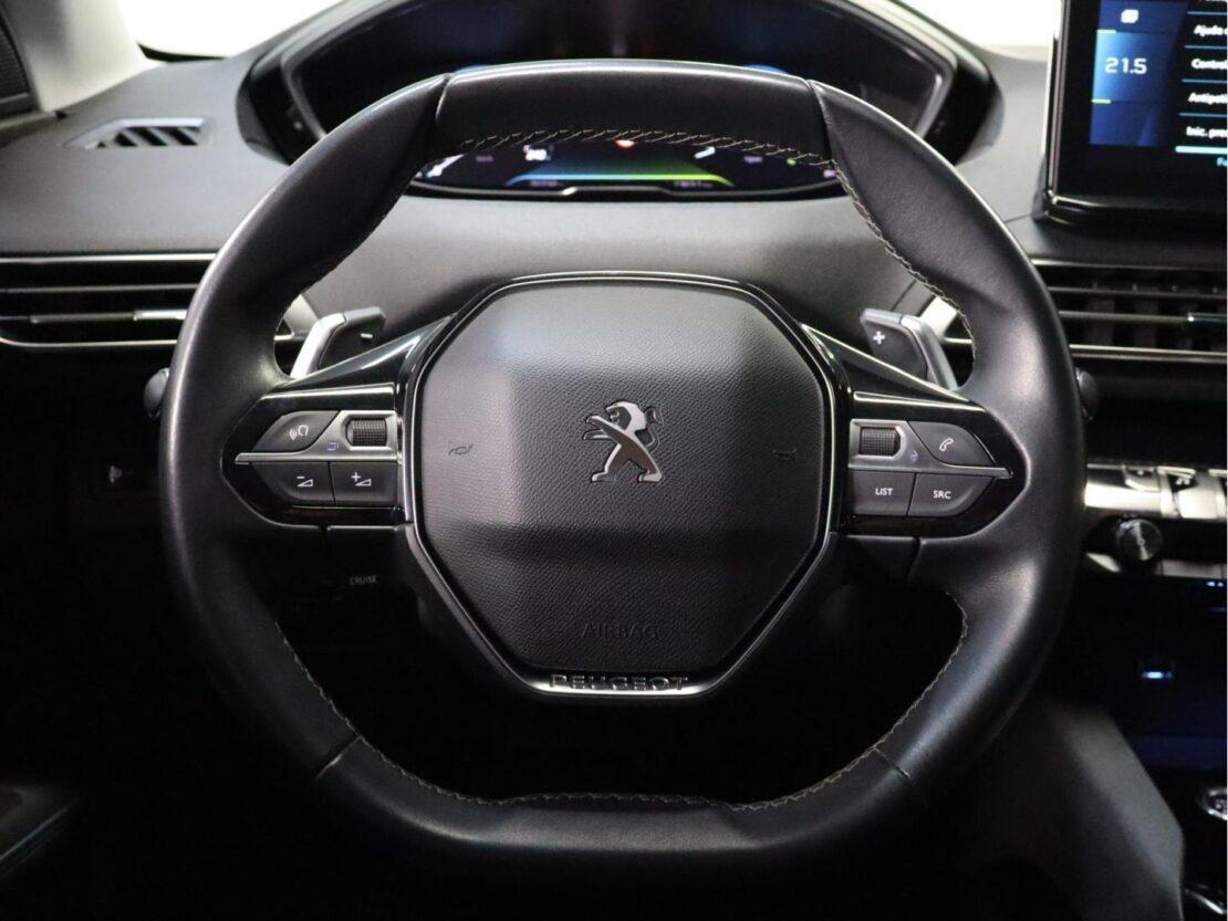 Peugeot 3008 1.6 Hybrid Allure e-EAT8 9