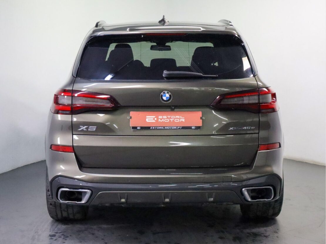 BMW X5 45 e xDrive Pack M 4