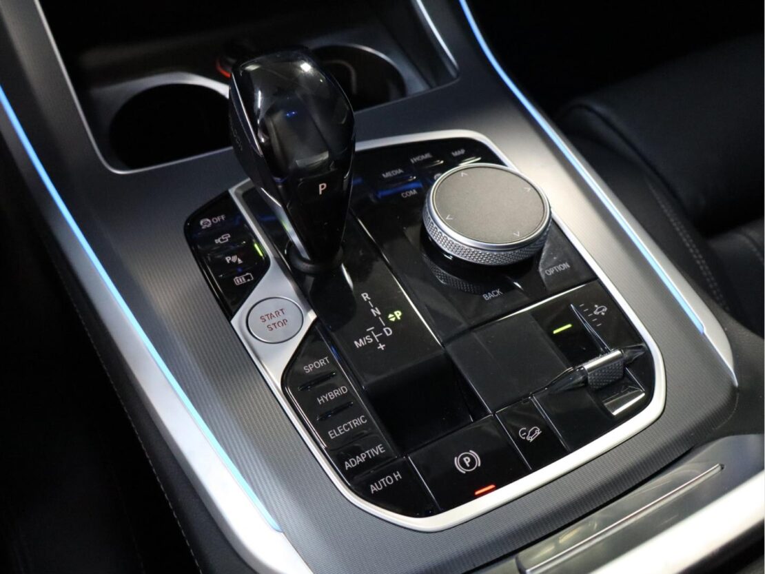 BMW X5 45 e xDrive Pack M 29