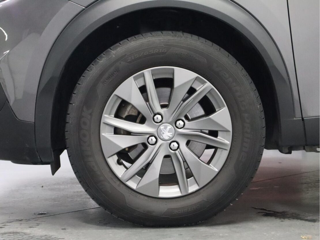 Peugeot 2008 1.5 BlueHDi  Active Pack EAT8 19