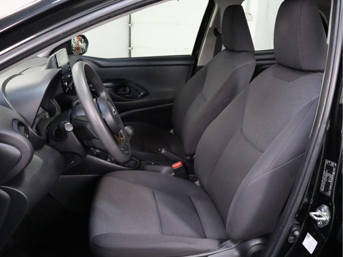 Toyota Yaris 1.0 Comfort 6