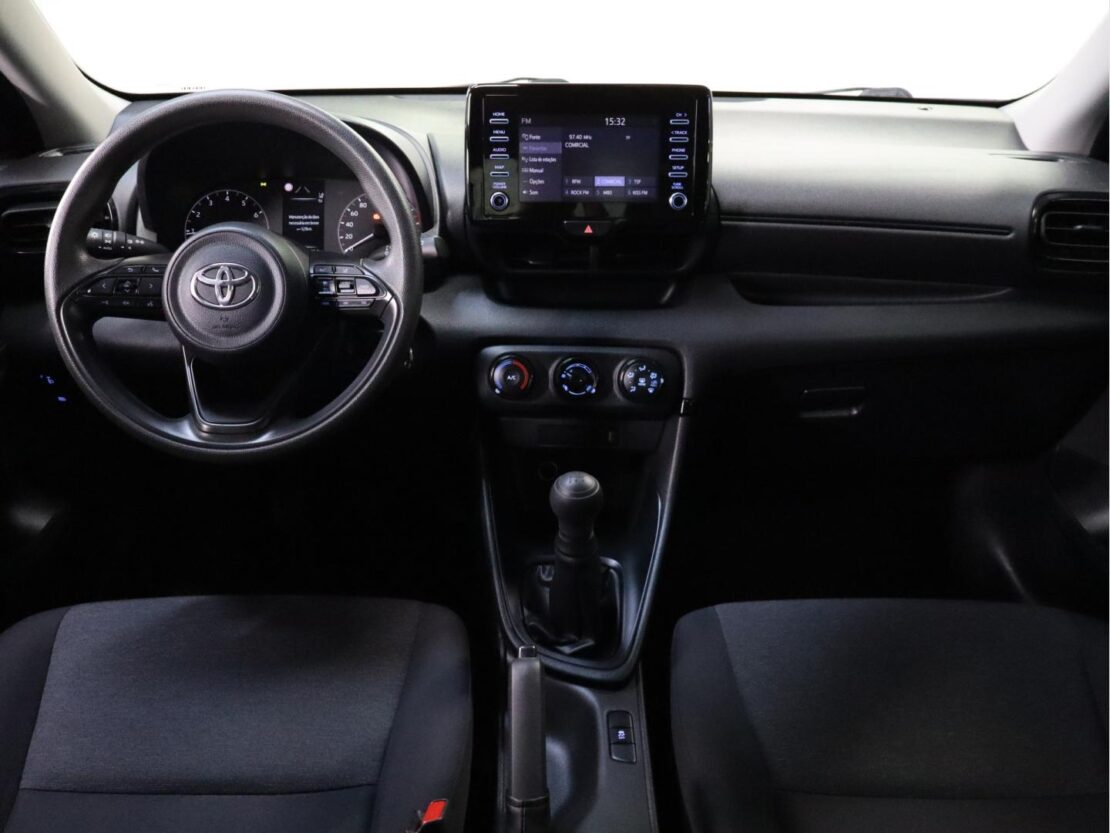 Toyota Yaris 1.0 Comfort 8