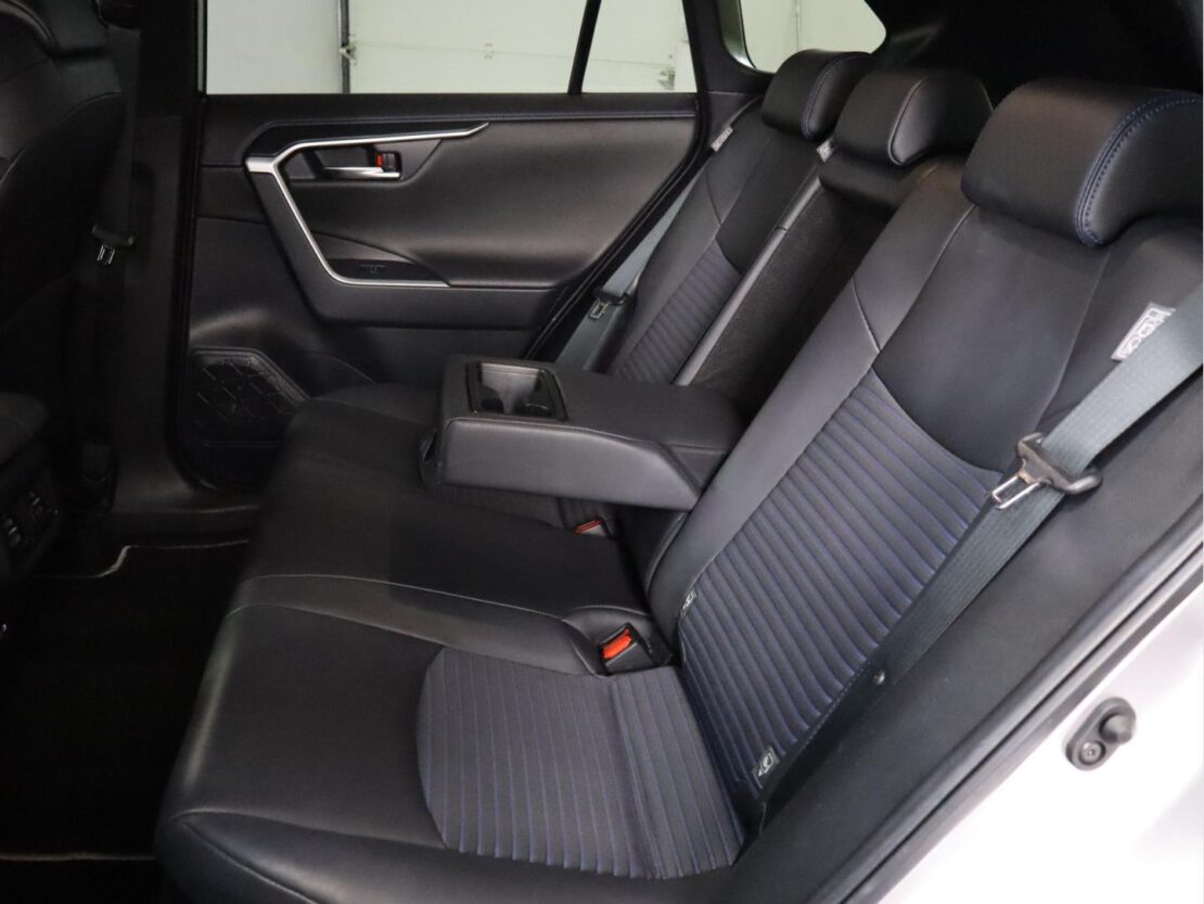 Toyota Rav4 2.5 HDF Comfort 7