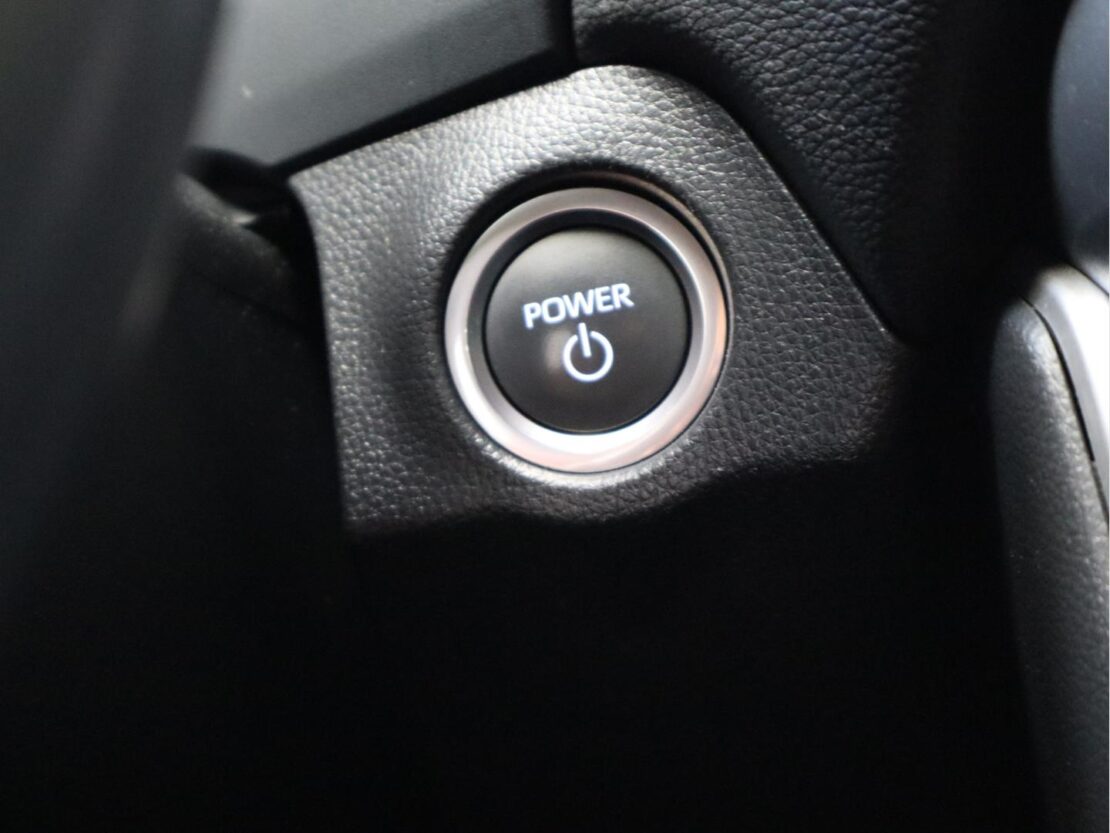 Toyota Rav4 2.5 HDF Comfort 10