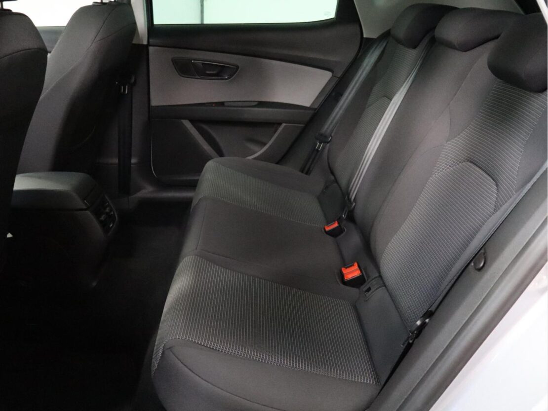 SEAT Leon 1.6 TDI Style S/S 8