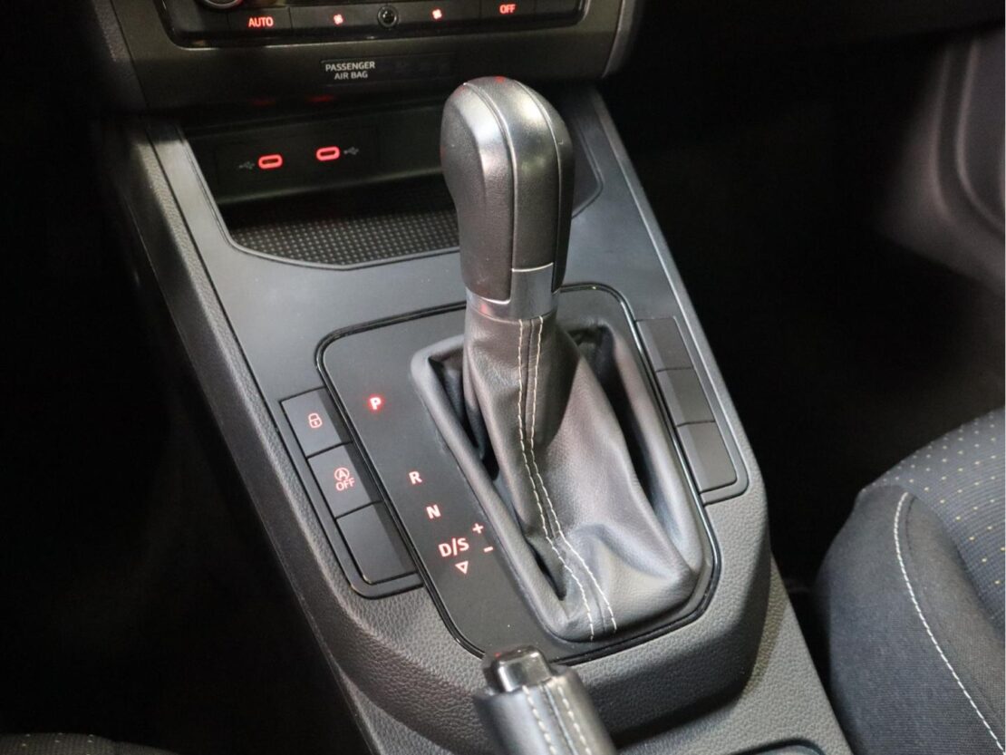 SEAT Ibiza 1.0 TSI STYLE DSG 15