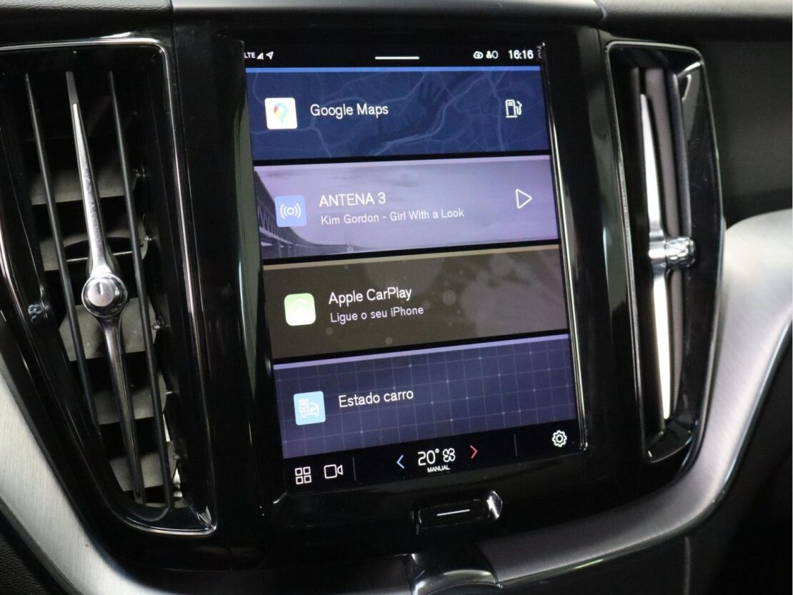 Volvo XC60 2.0 B4  Momentum Plus 13