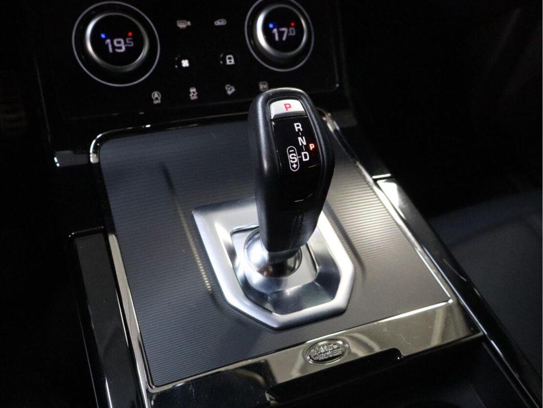 Land Rover Range Rover Evoque 1.5 P300e AWD R-Dynamic S Auto 17