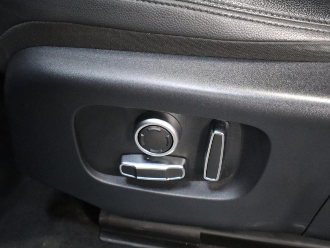 Land Rover Range Rover Evoque 1.5 P300e AWD R-Dynamic S Auto 7