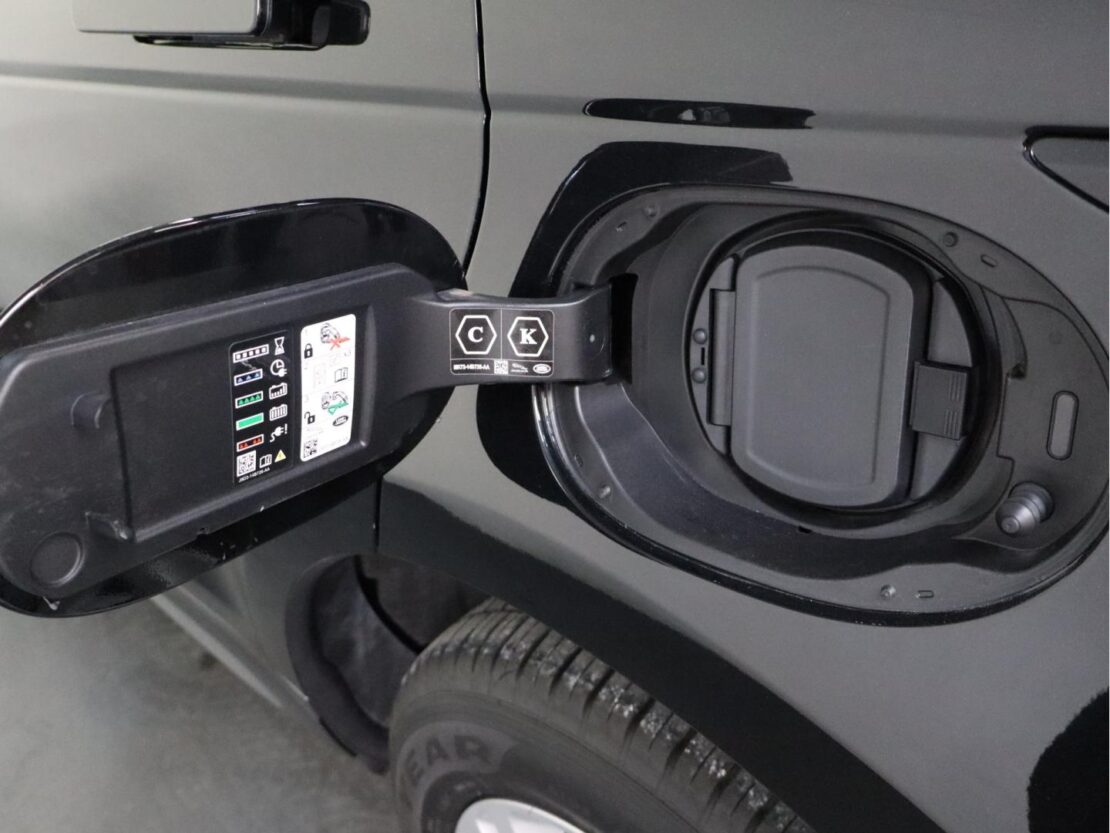 Land Rover Range Rover Evoque 1.5 P300e AWD R-Dynamic S Auto 19