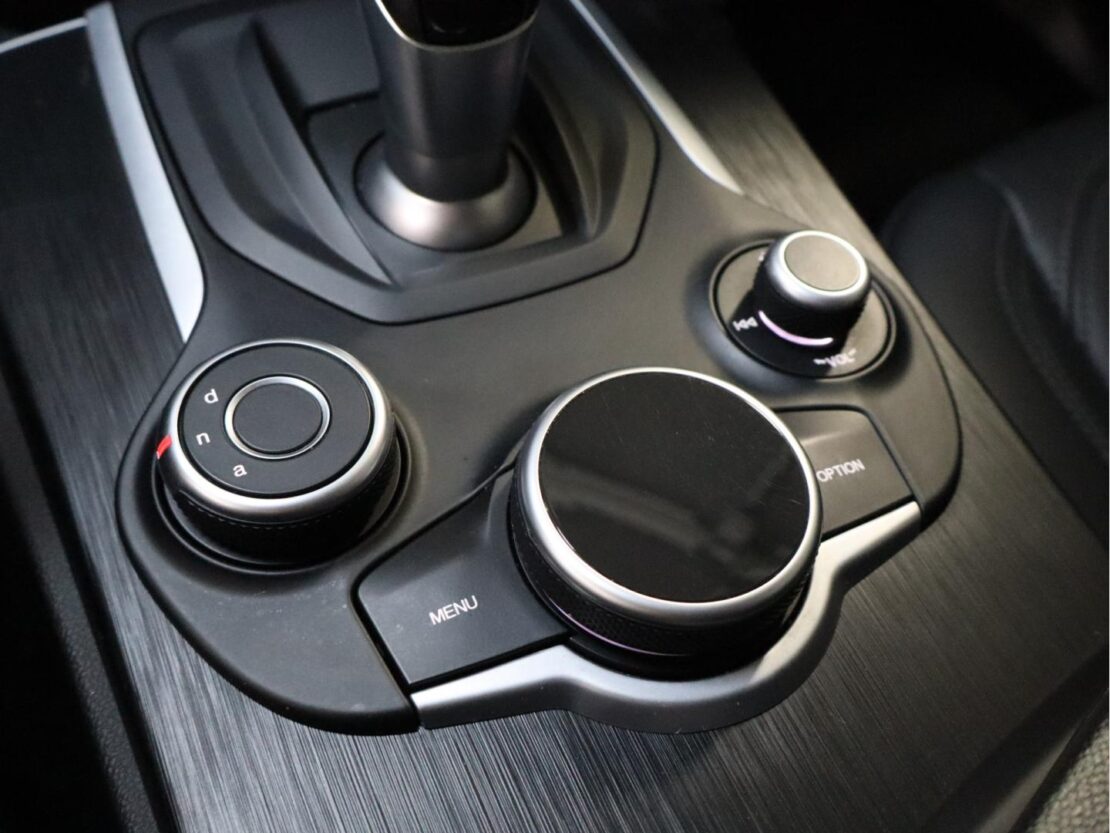 Alfa Romeo Stelvio 2.2 D Super AT8 18