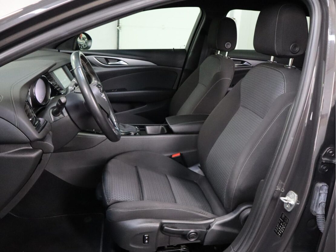 Opel Insignia 1.5  Business Edition ST 6