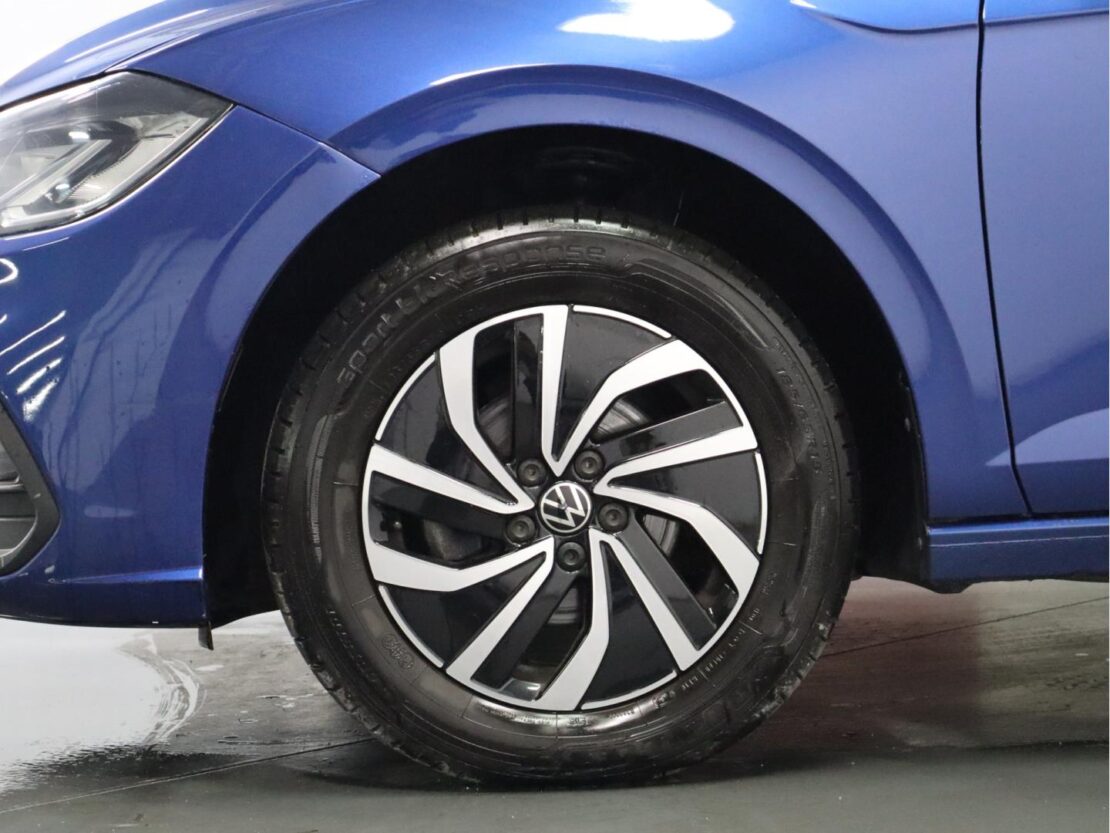 Volkswagen Polo 1.0 TSI  Urban DSG 18