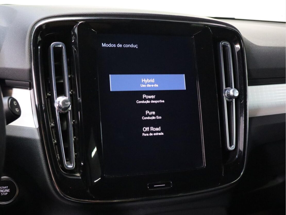 Volvo XC40 1.5 T4 PHEV Core 17