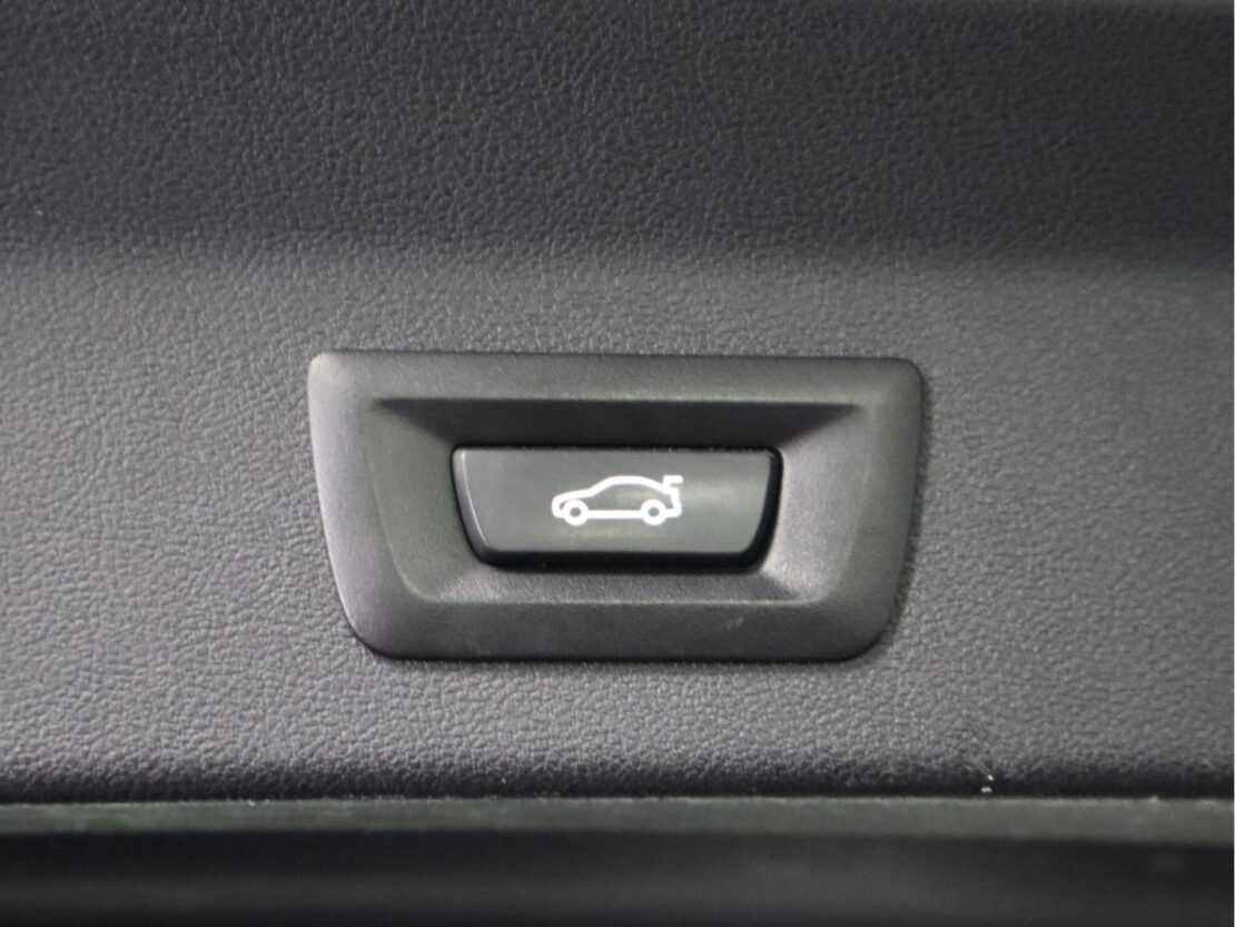 BMW X3 30 e xDrive Pack M 27