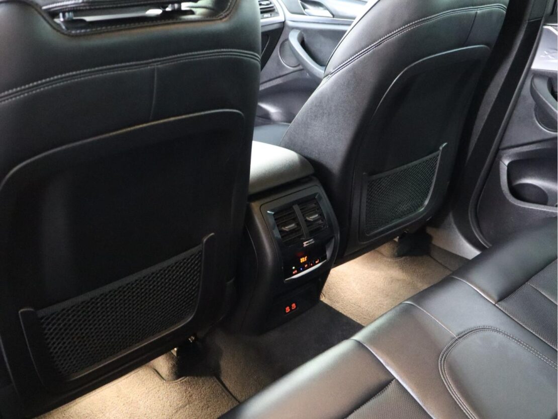 BMW X3 30 e xDrive Pack M 10