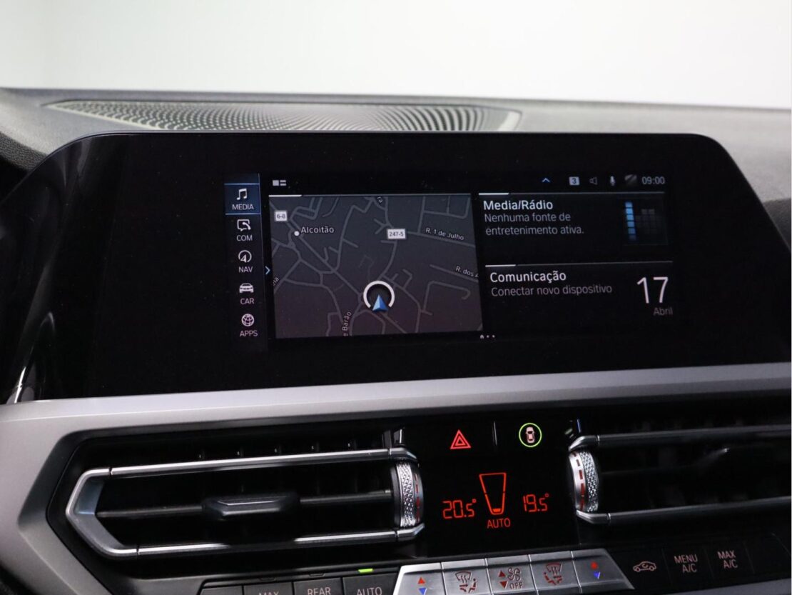 BMW Serie 3 330 e Corporate Edition Auto 11