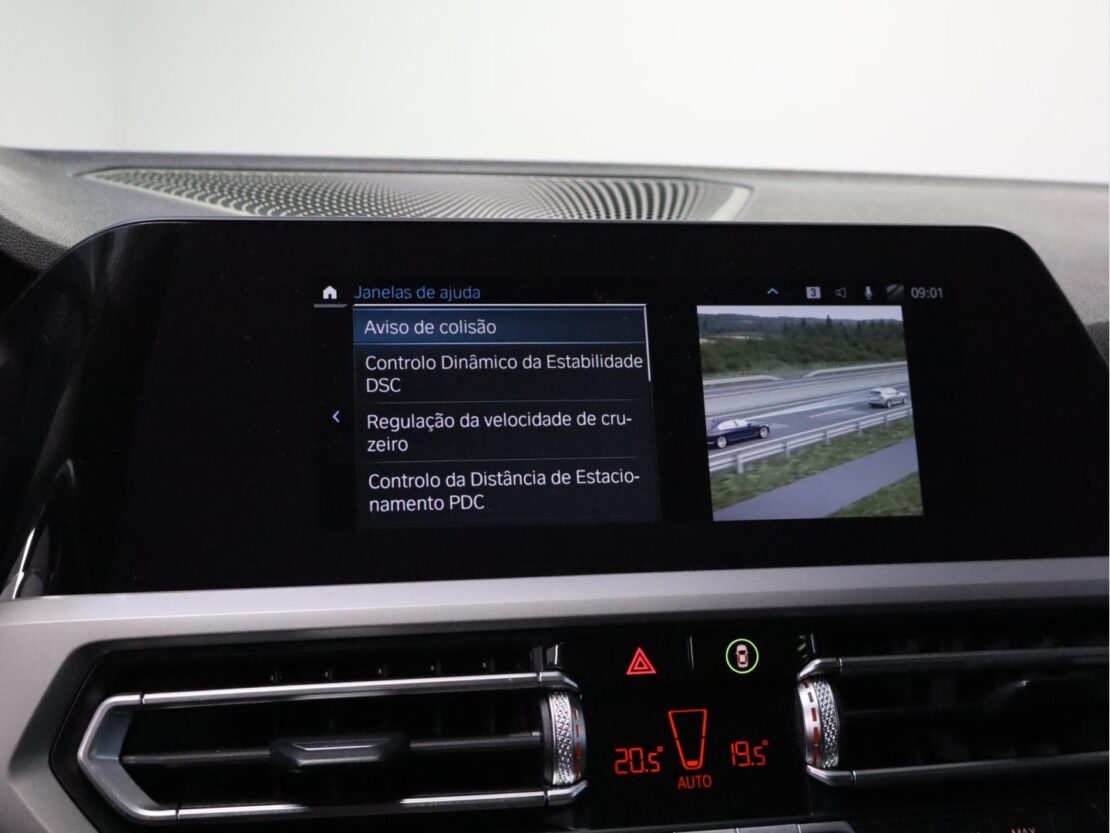 BMW Serie 3 330 e Corporate Edition Auto 14