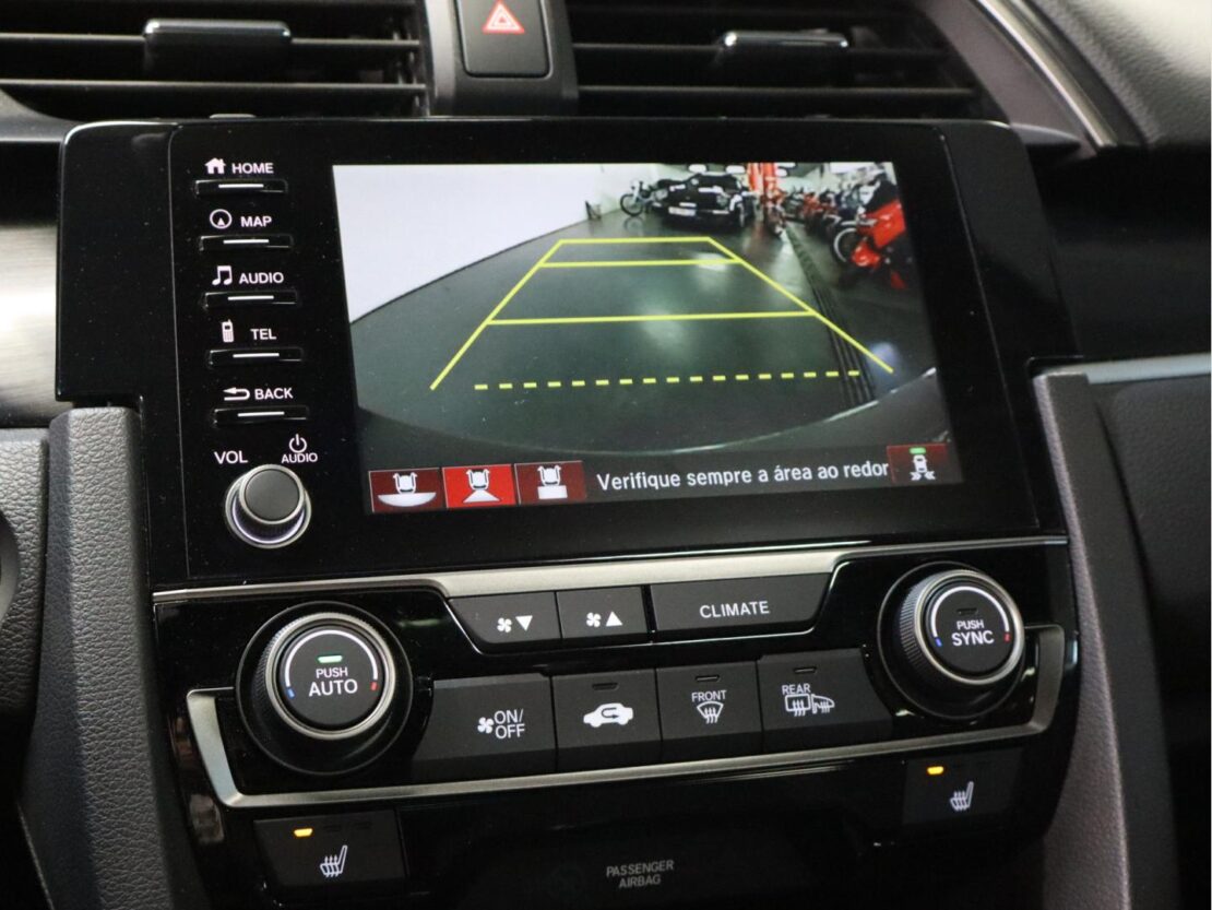 Honda Civic 1.0 i-VTEC Executive 18