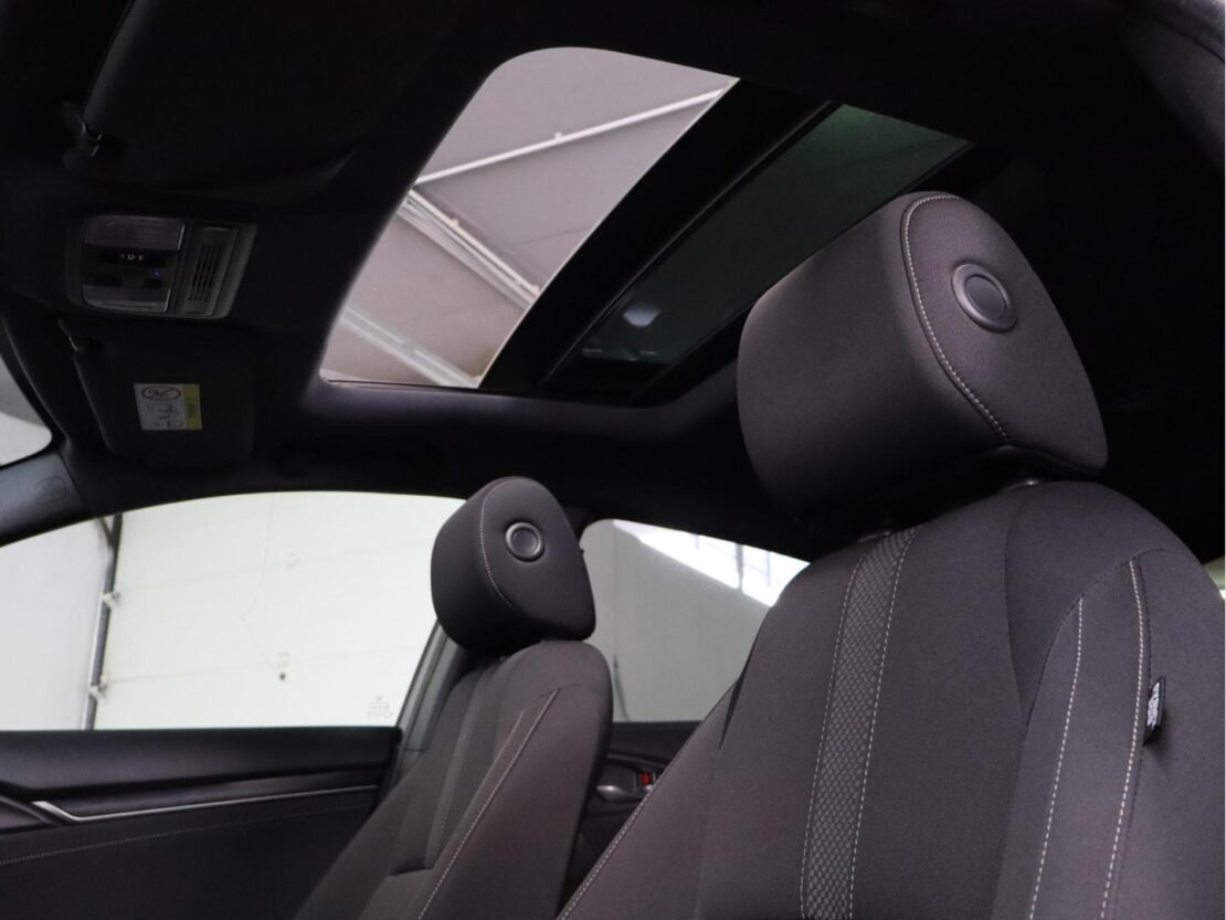 Honda Civic 1.0 i-VTEC Executive 10