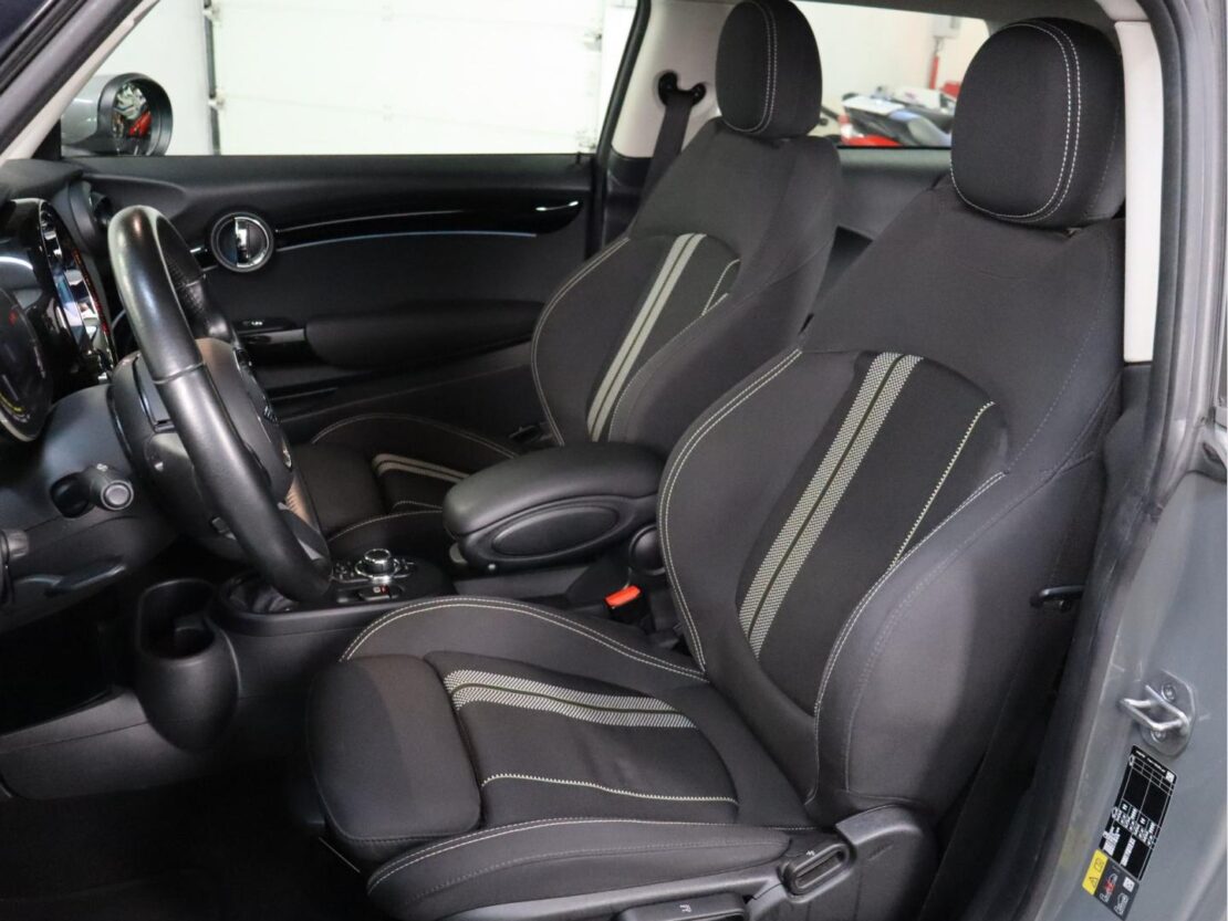 Mini Mini Cooper S E Classic 6