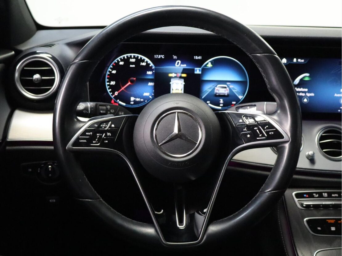 Mercedes Benz Classe E 220 d Avantgarde 7L 11