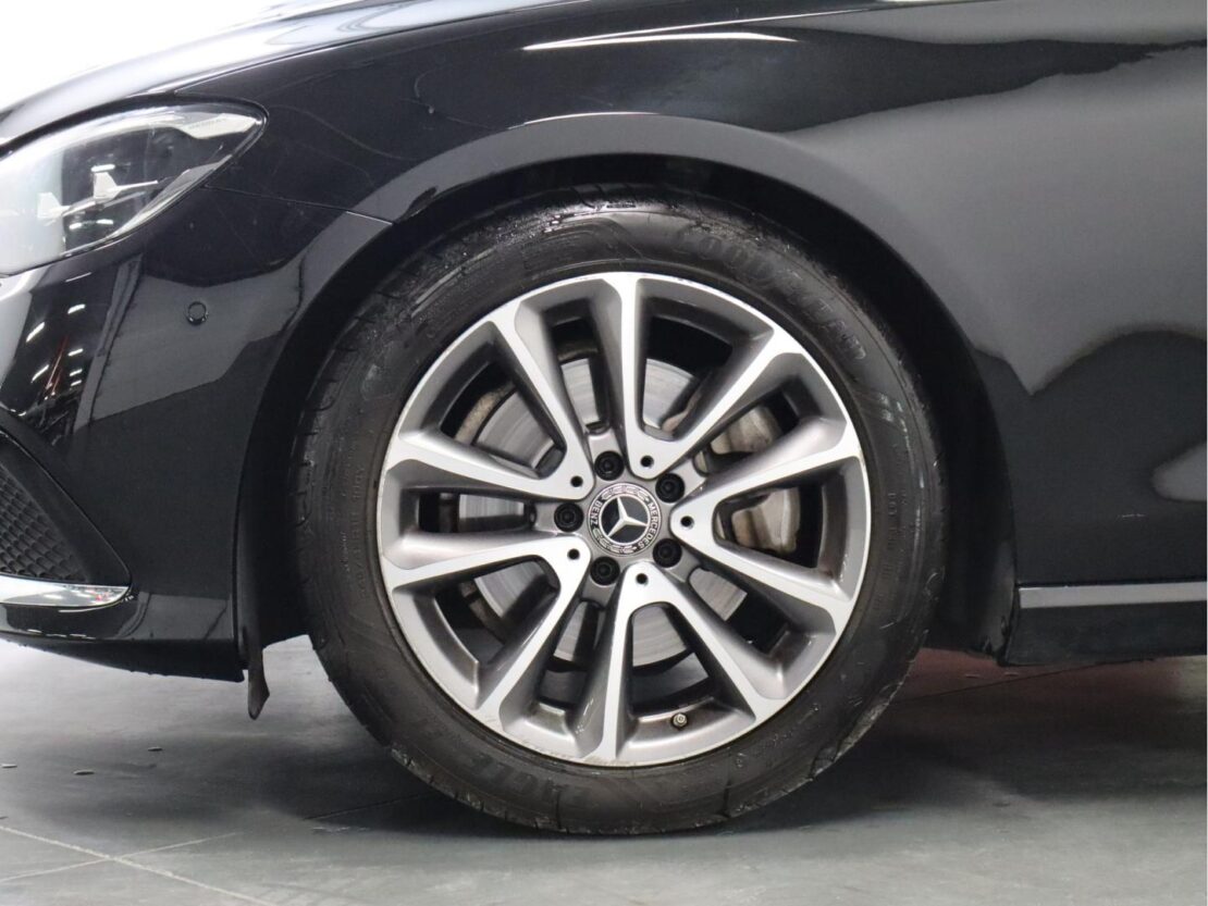 Mercedes Benz Classe E 220 d Avantgarde 7L 25