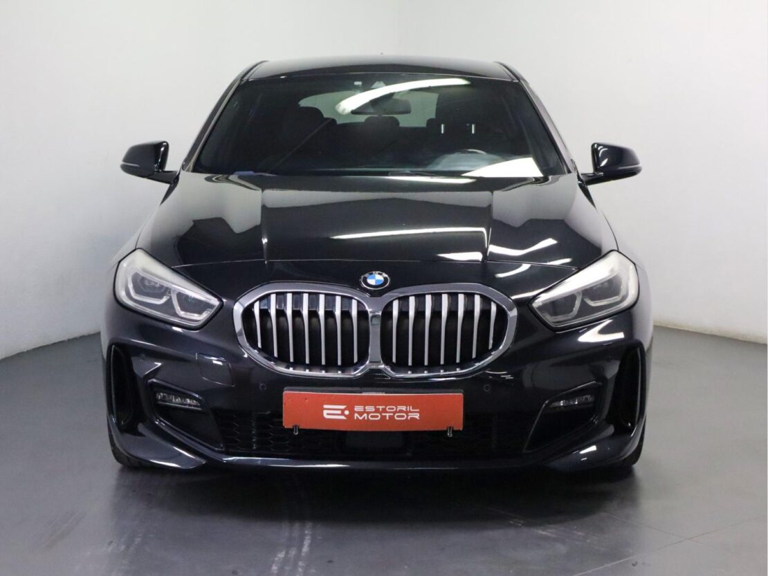 BMW Serie 1 118 i Pack Desportivo M Auto 2