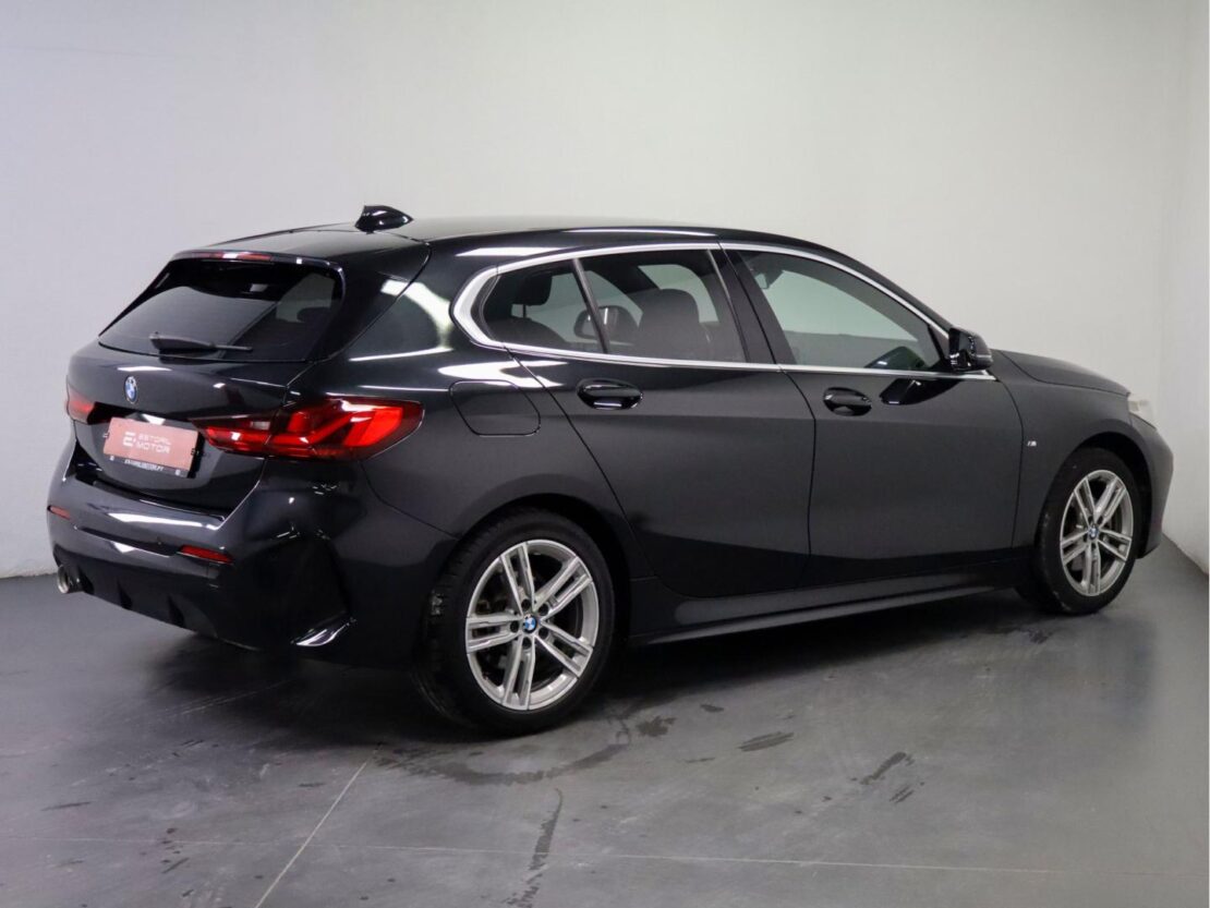 BMW Serie 1 118 i Pack Desportivo M Auto 3