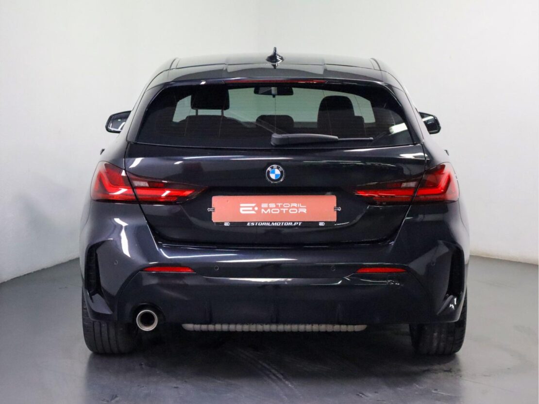 BMW Serie 1 118 i Pack Desportivo M Auto 4