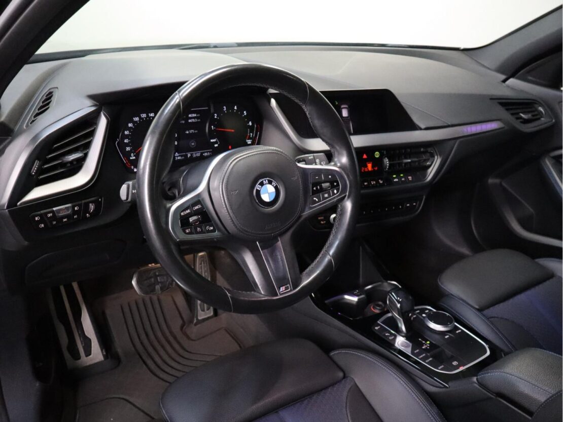 BMW Serie 1 118 i Pack Desportivo M Auto 5