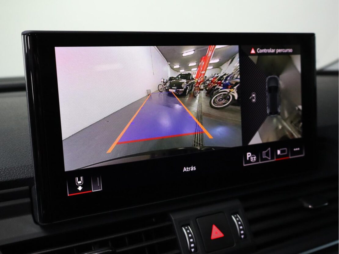 Audi Q5 50 TFSIe quattro S tronic Advance 24