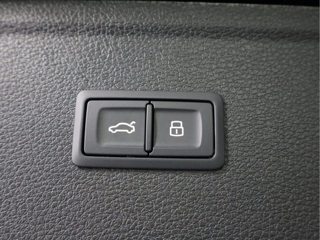 Audi Q5 50 TFSIe quattro S tronic Advance 35