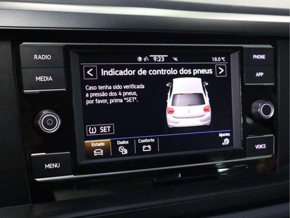 Volkswagen Polo 1.0  Confortline 13