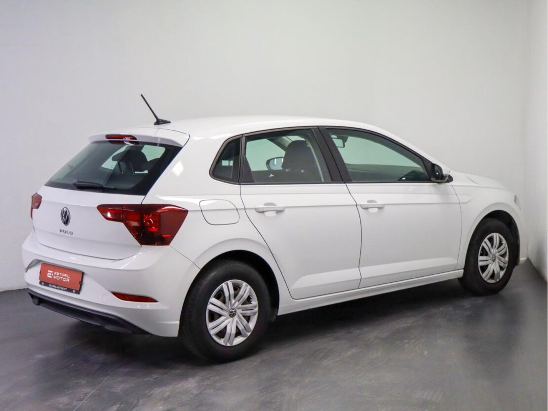 Volkswagen Polo 1.0  Confortline 3