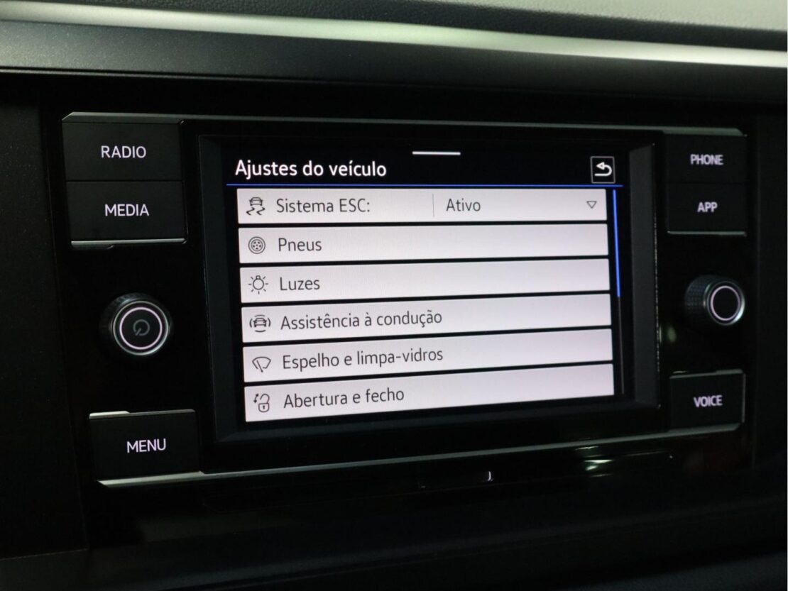 Volkswagen Polo 1.0  Confortline 14