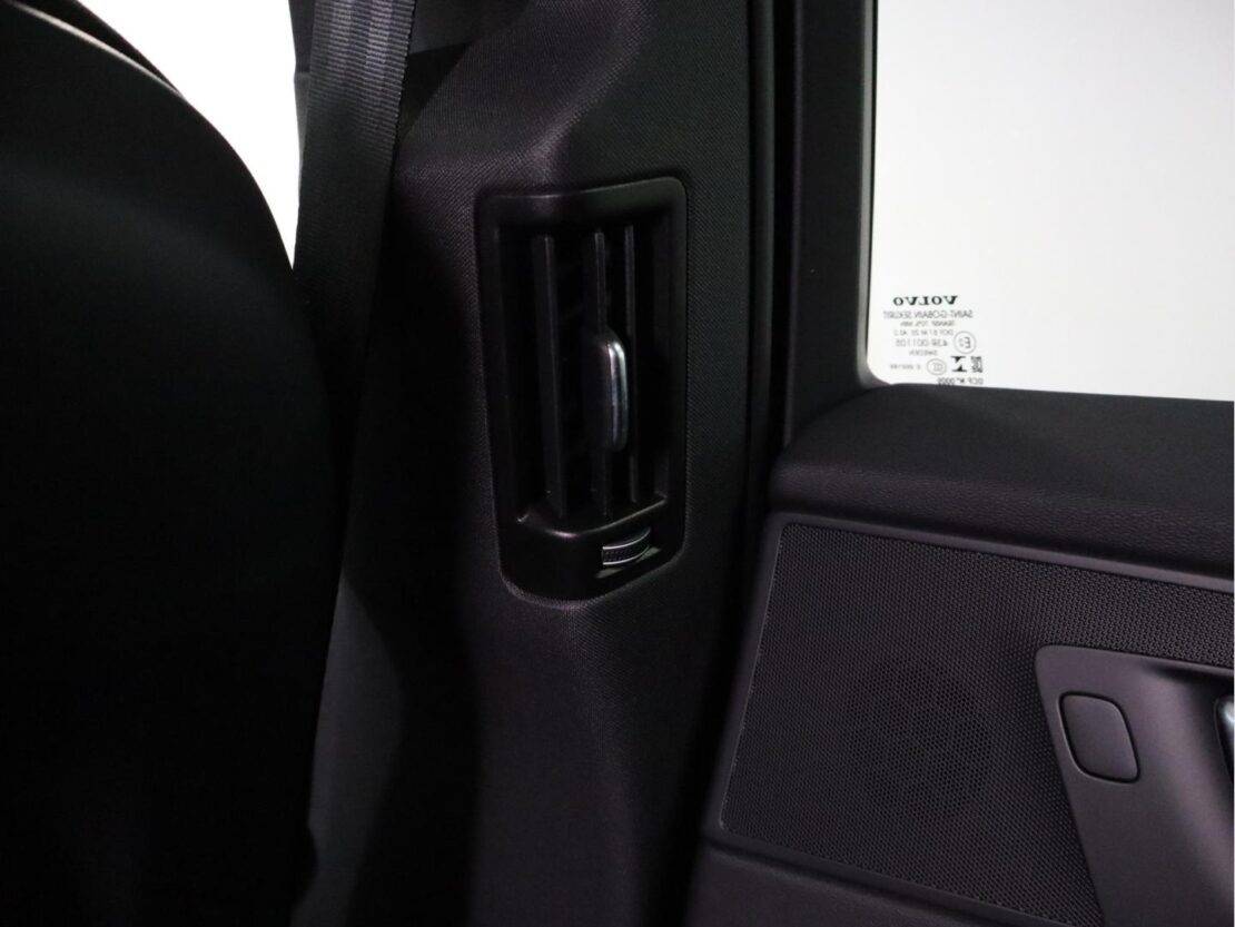 Volvo XC60 2.0 T6  AWD PHEV Inscription Auto 9