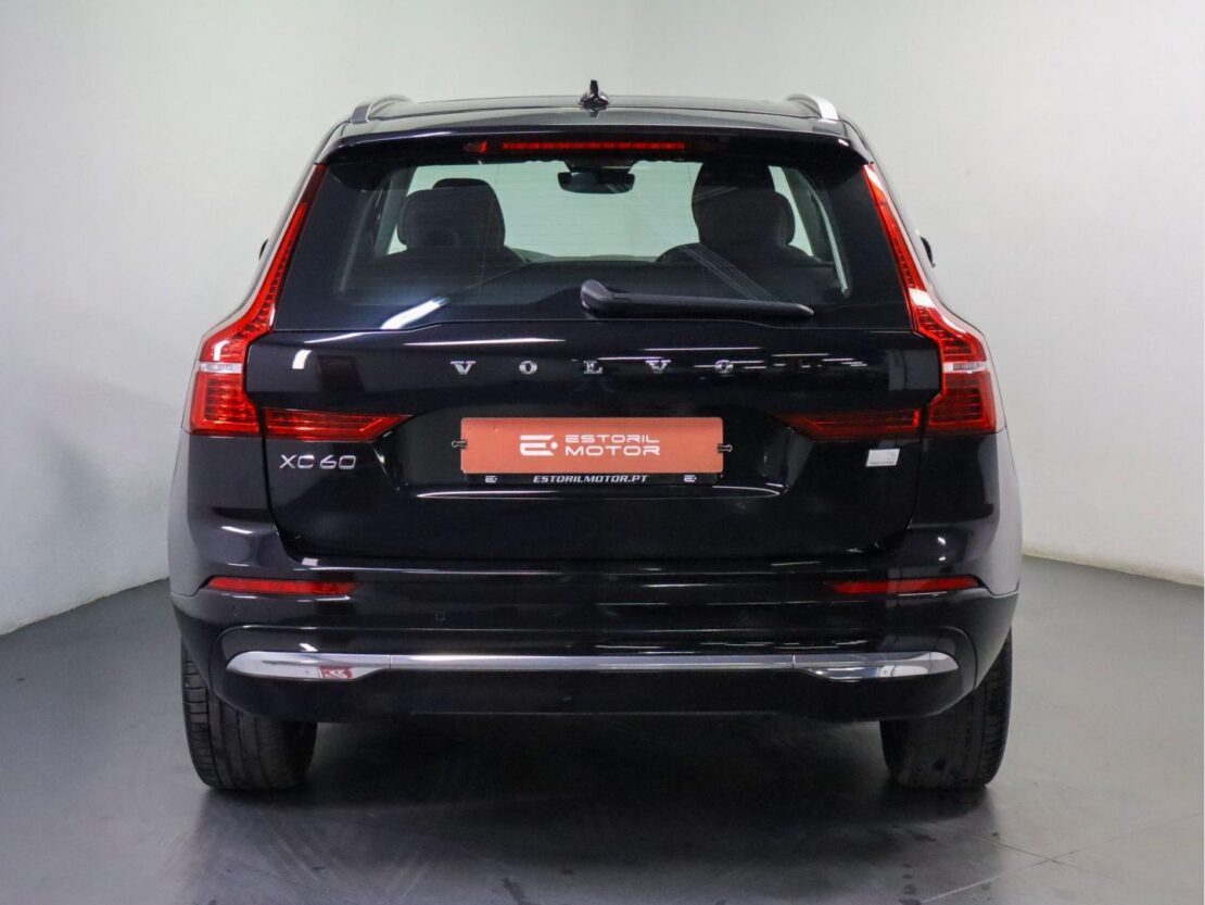 Volvo XC60 2.0 T6  AWD PHEV Inscription Auto 4
