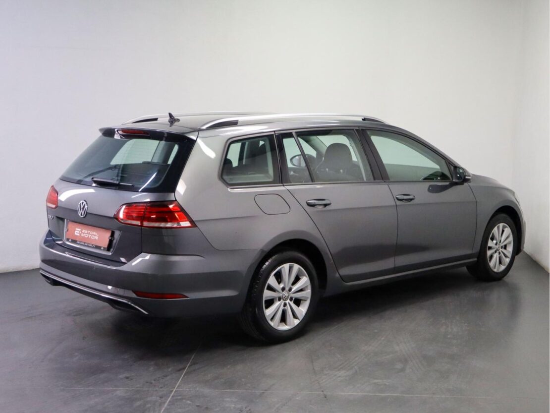 Volkswagen Golf 1.6 TDI Confortline Variant 3