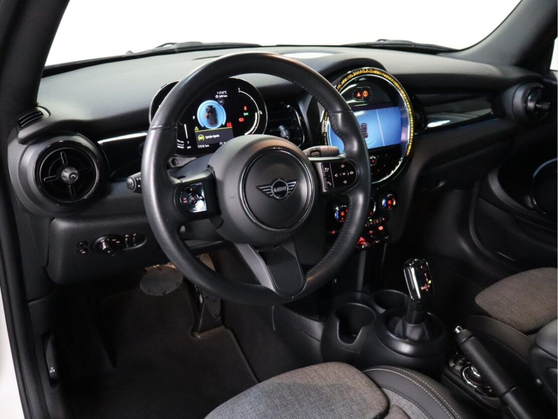 Mini Mini Cooper Cabrio Auto 10