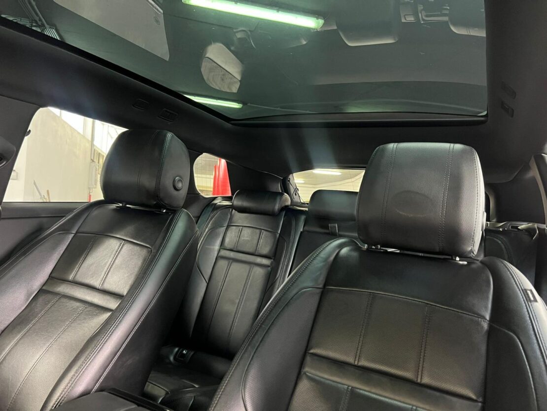 Land Rover Range Rover Evoque 1.5 I3 PHEV 300 AWD Auto R-Dynamic 20