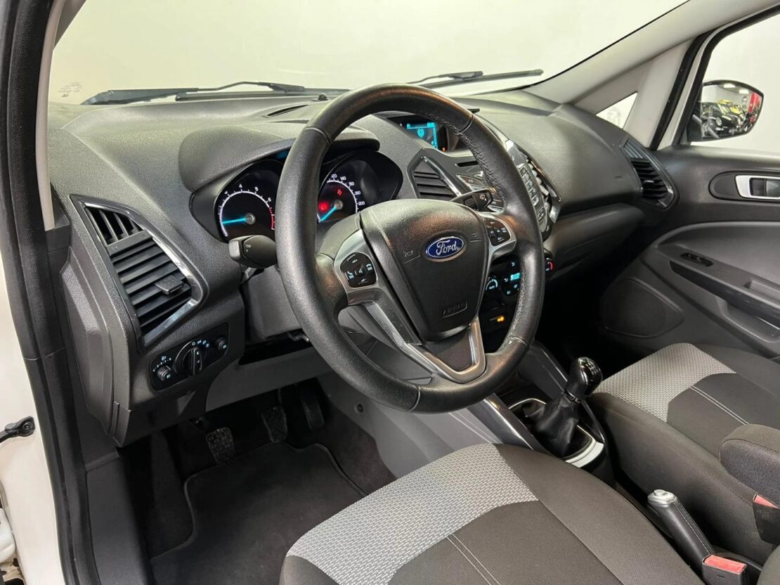 Ford EcoSport 1.0 EcoBoost  TITANIUM 4