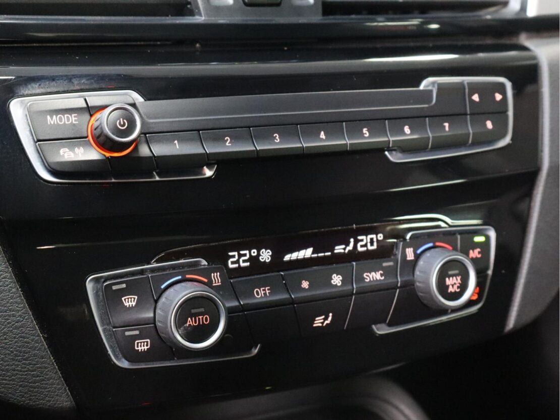 BMW X1 xDrive25e Business Advantage 16