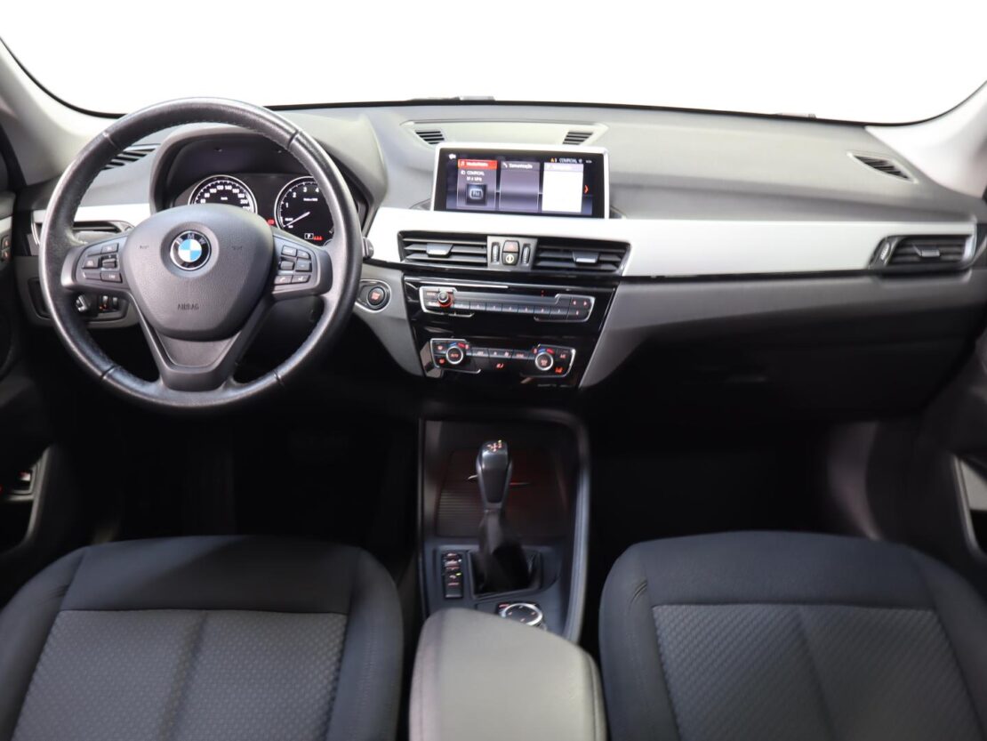 BMW X1 xDrive25e Business Advantage 11