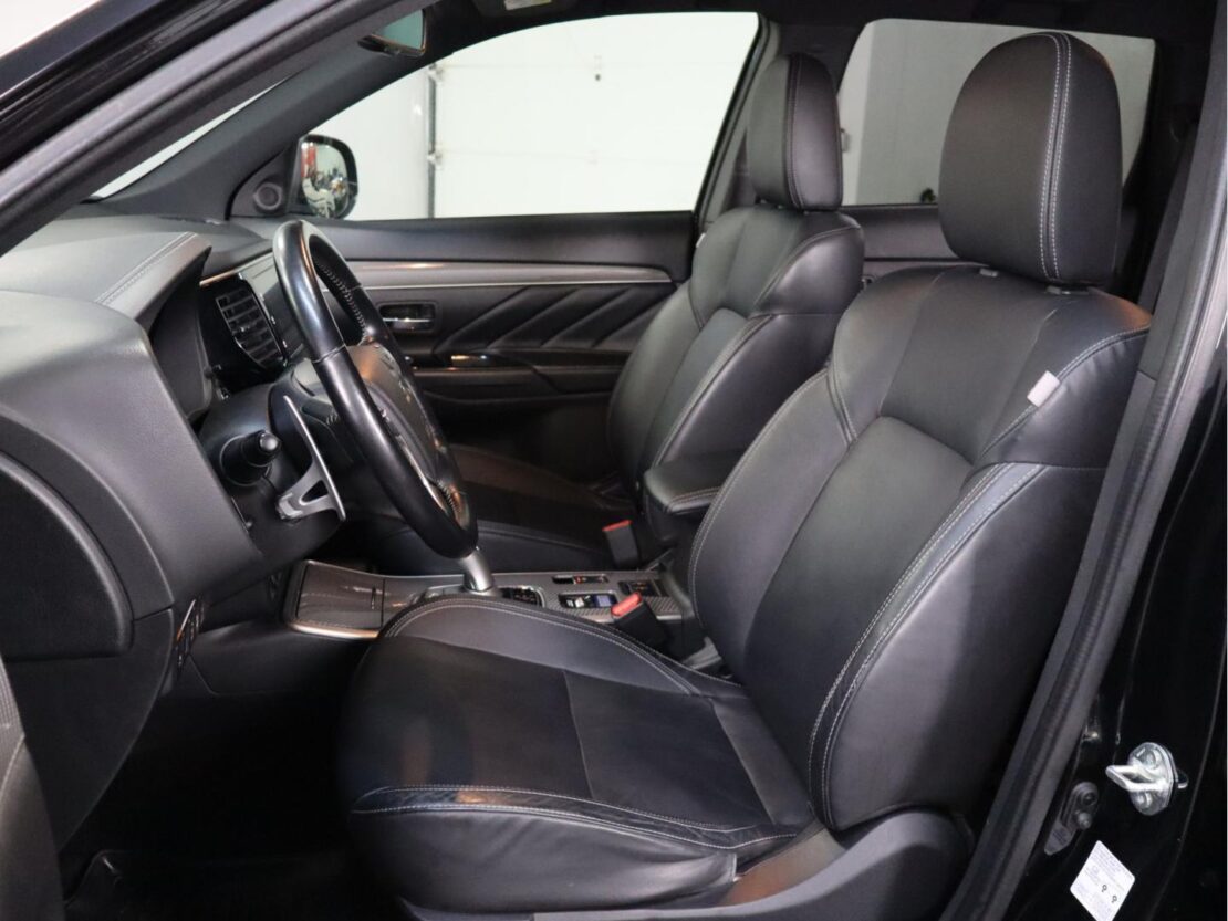 Mitsubishi Outlander 2.4 Mivec PHEV Instyle 6