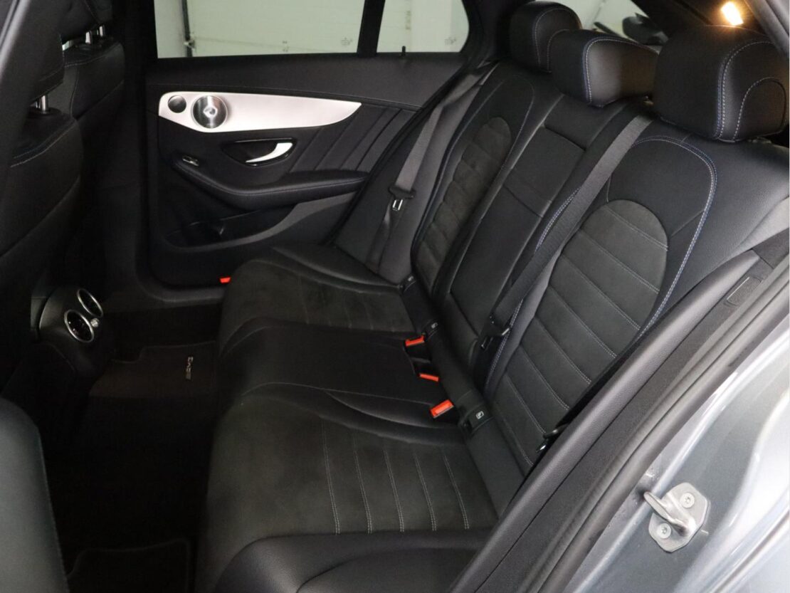 Mercedes Benz Classe C C 300 de AMG 7