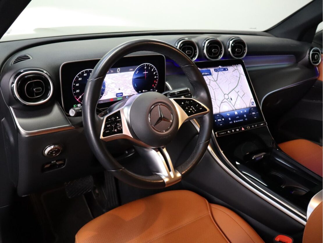 Mercedes Benz GLC 300 de 4MATIC 5