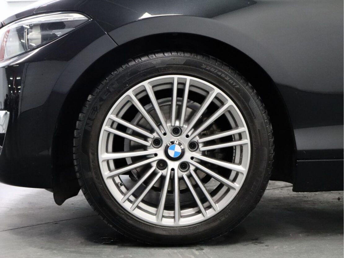 BMW Serie 2 218i Cabrio Pack M Auto 26